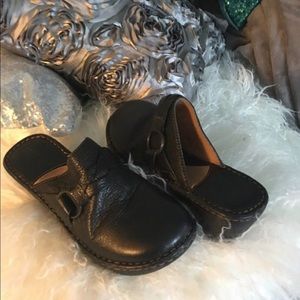 BJORN SLIP ONS LEATHER 7